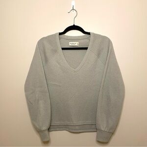 Abercrombie & Fitch Soft A&F Cozy V-Neck Sweater, Gray/Mint Green, Size XS, EUC